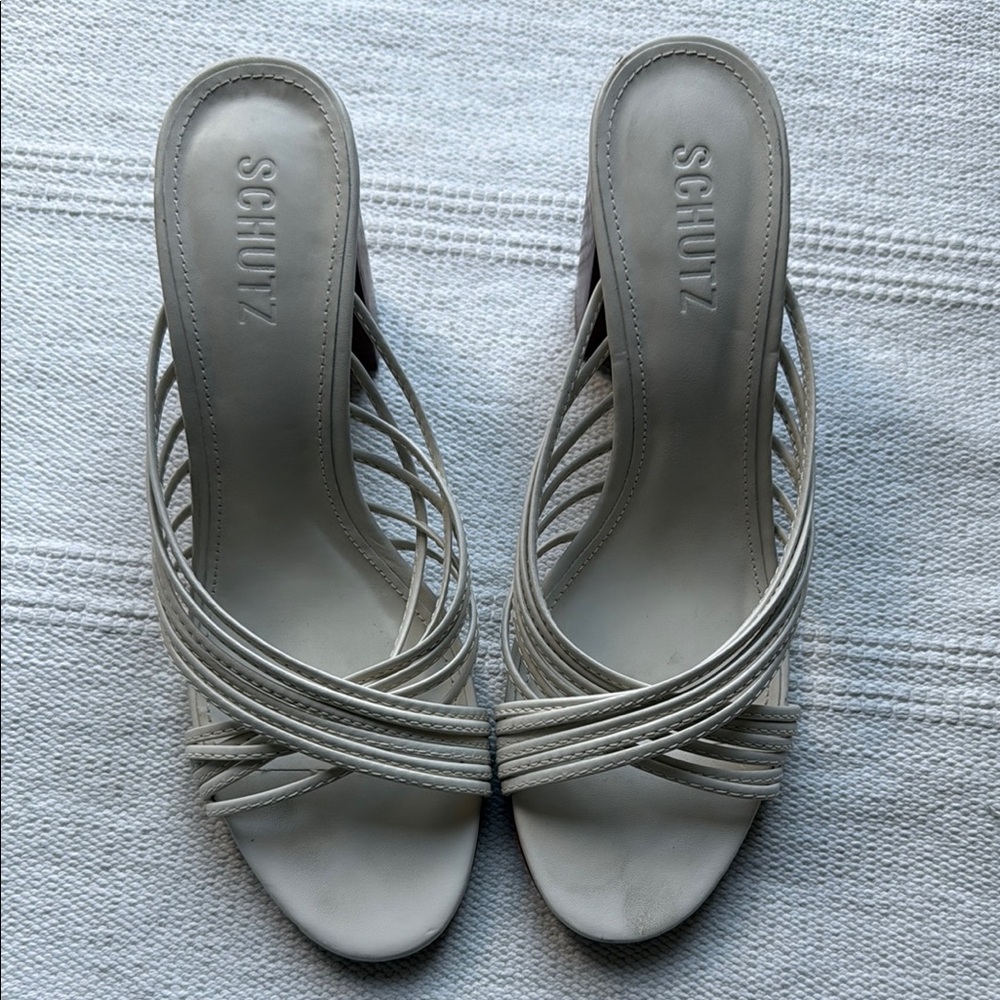 SCHUTZ White Heels with Sophisticated Design